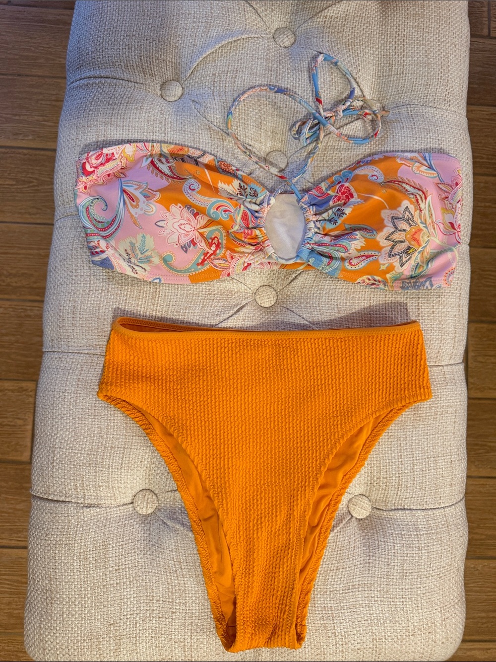 aerie Orange Bikini Bottom S and Pink Paisley Top Pads M brand unknown